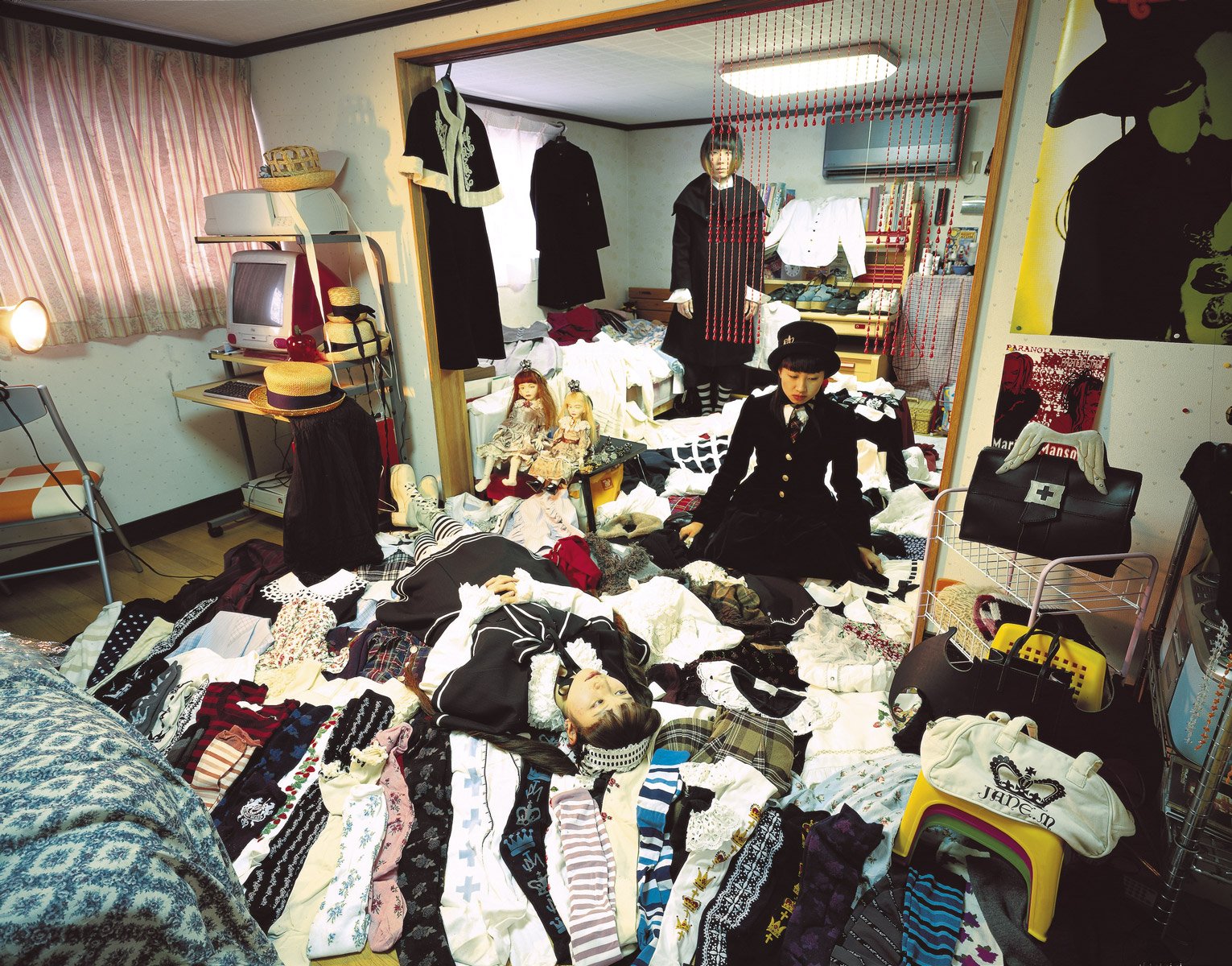 Apartamento Magazine - The Cult of Collecting</br>by Isabella Burley