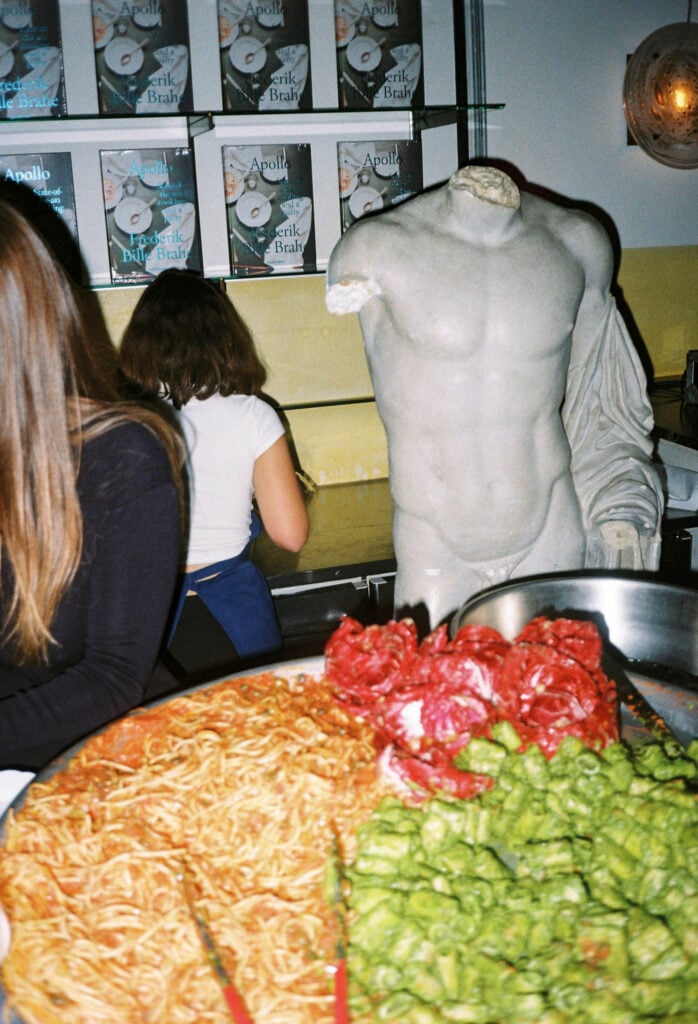 Apartamento Magazine - Apollo: </p>A book launch and a party