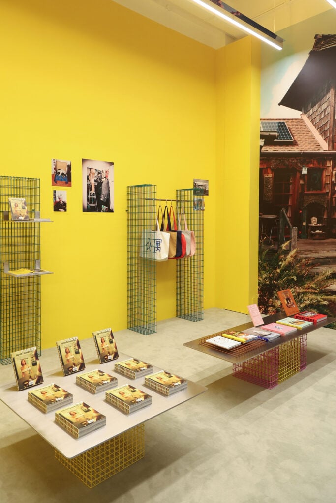 Apartamento Magazine - ARoom by Apartamento