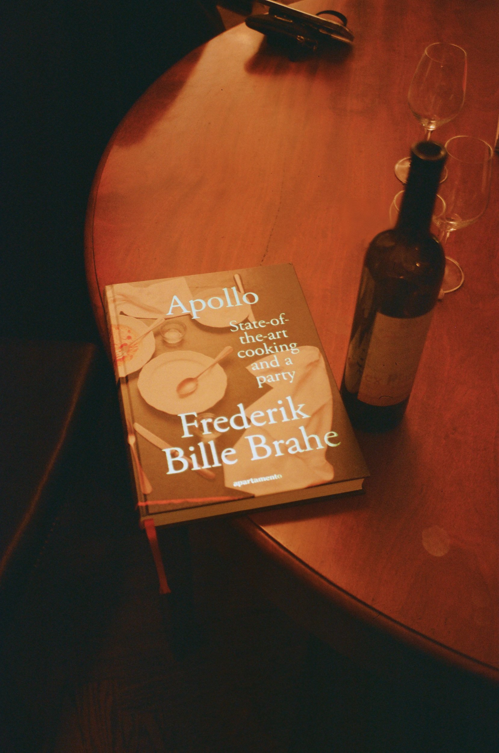 Apartamento Magazine - Apollo: </p>A book launch and a party