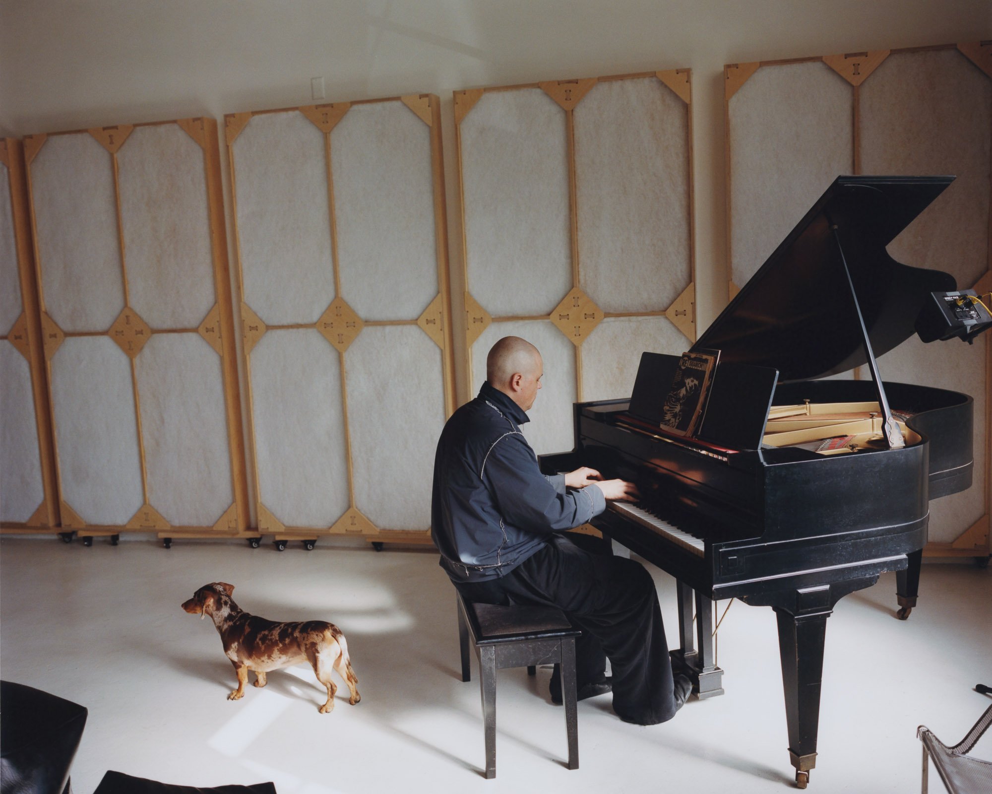 Apartamento Magazine - Deaton Chris Anthony