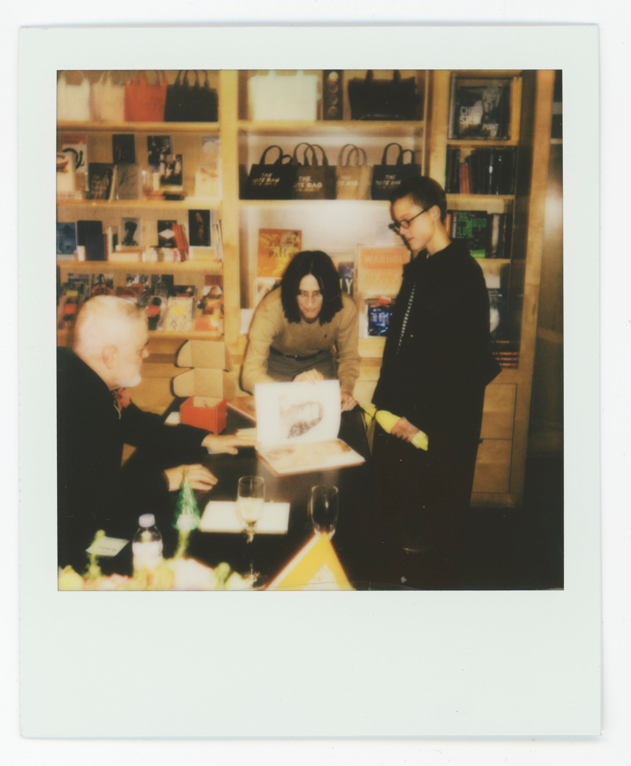 Apartamento Magazine - <em>Mel Odom – Gorgeous!</em> – Signing in New York