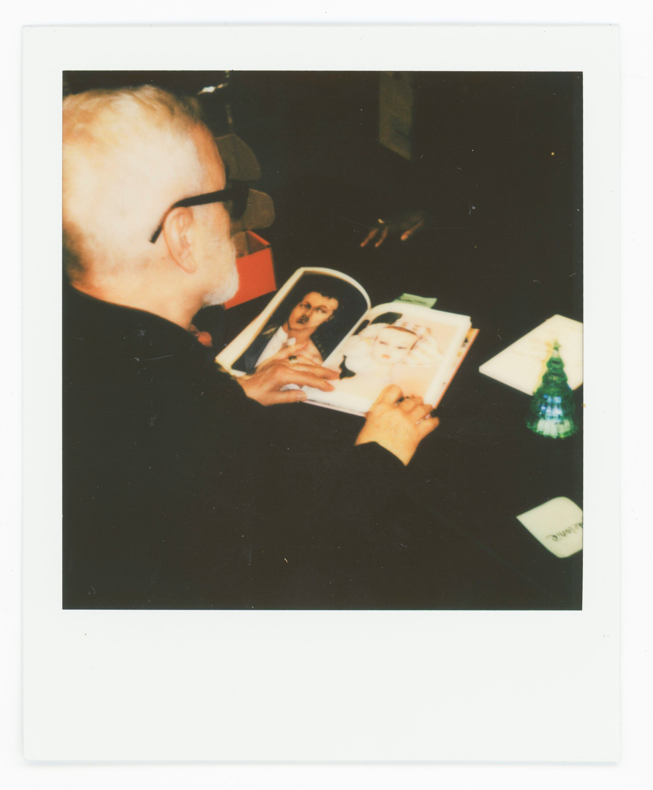 Apartamento Magazine - <em>Mel Odom – Gorgeous!</em> – Signing in New York