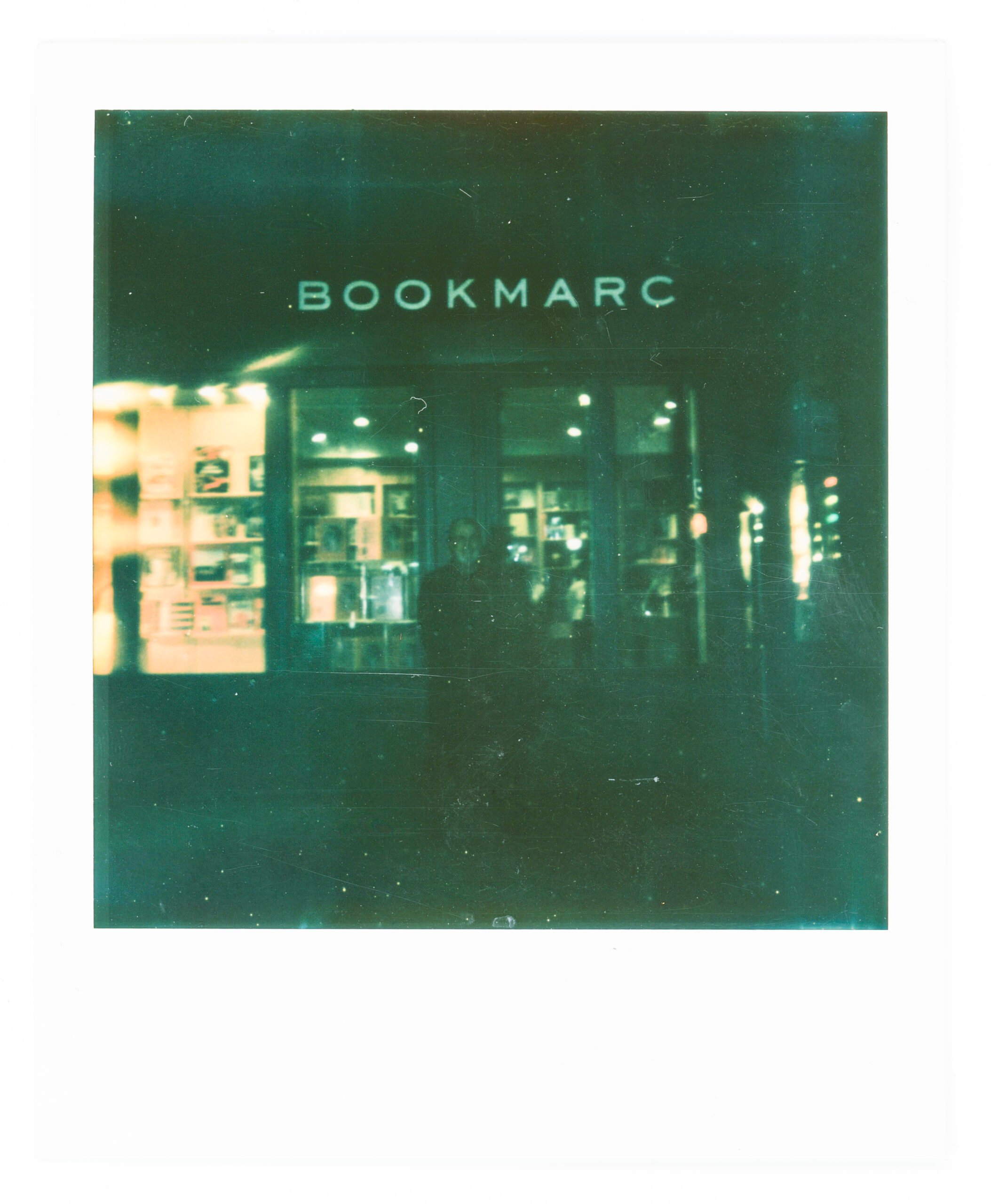 Apartamento Magazine - <em>Mel Odom – Gorgeous!</em> – Signing in New York